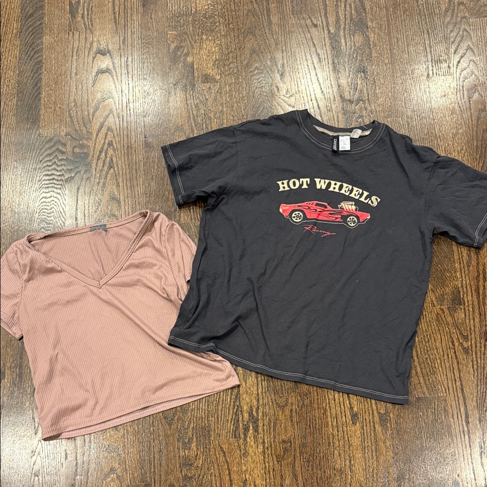 Black Graphic Tee for woman’s XS oversized